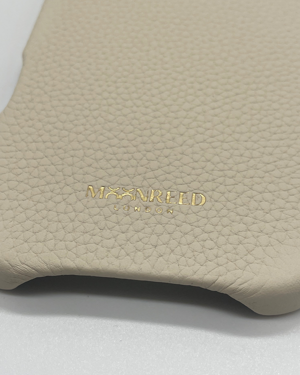 iPhone 17 Air - The Classic iPhone Case