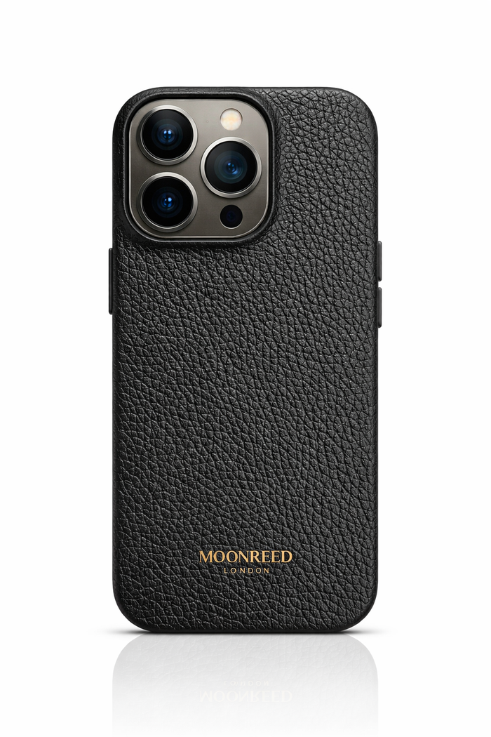 iPhone 15 Pro - The Classic Case